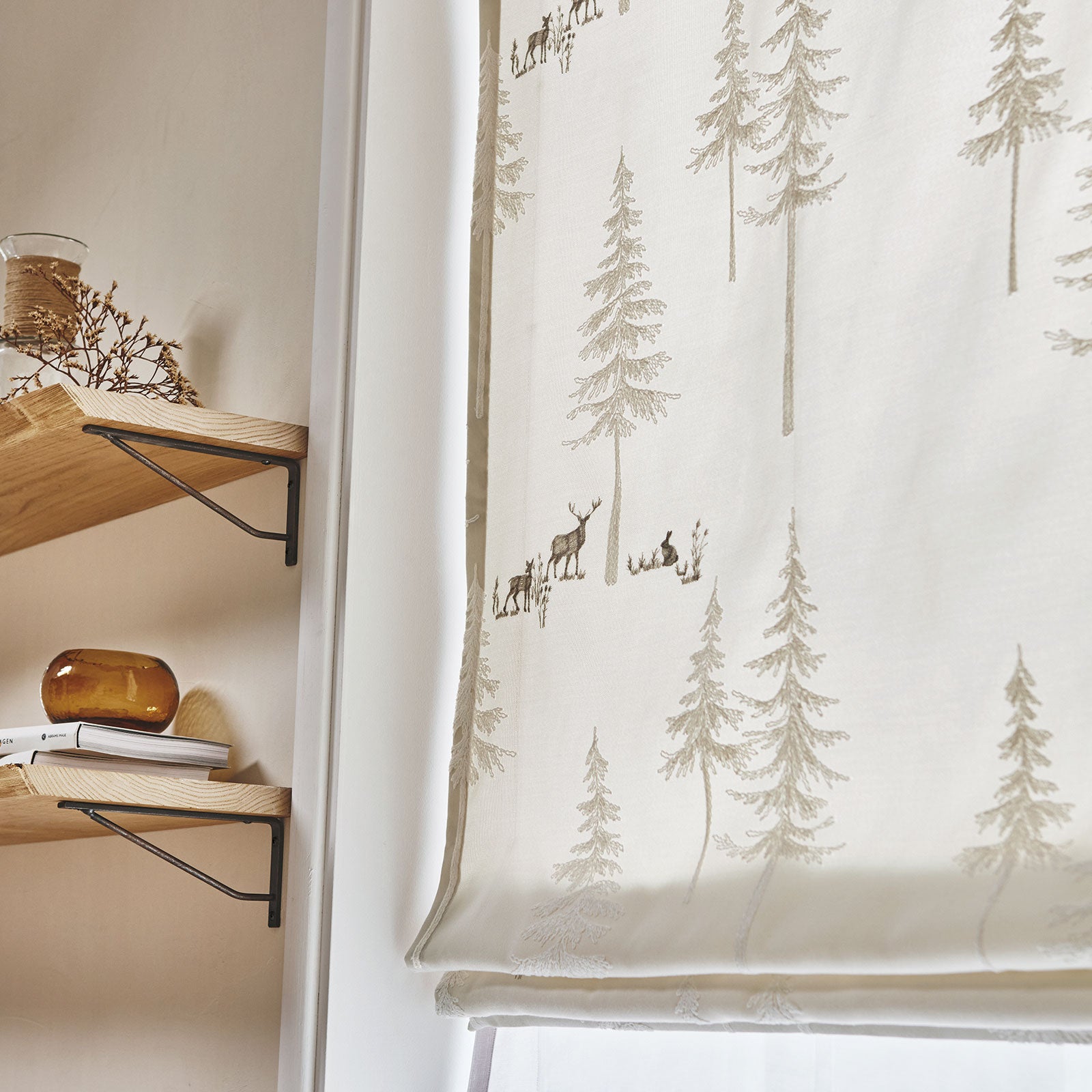 U-5003 Embroideryの画像です