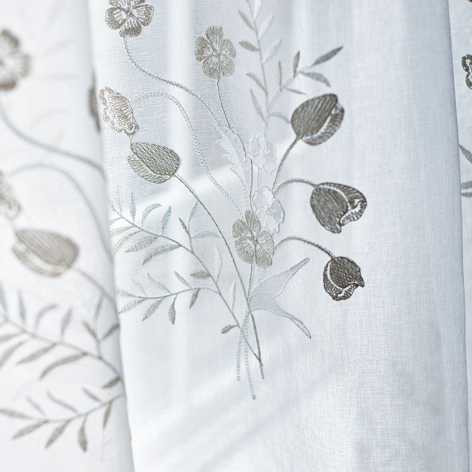 U-5015 Embroideryの画像です