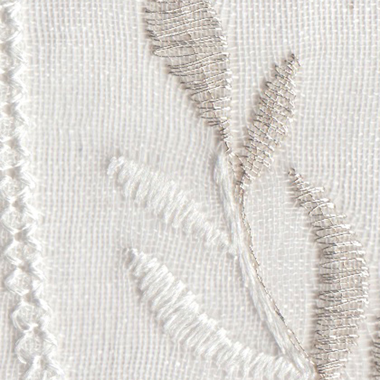 U-5015 Embroideryの画像です