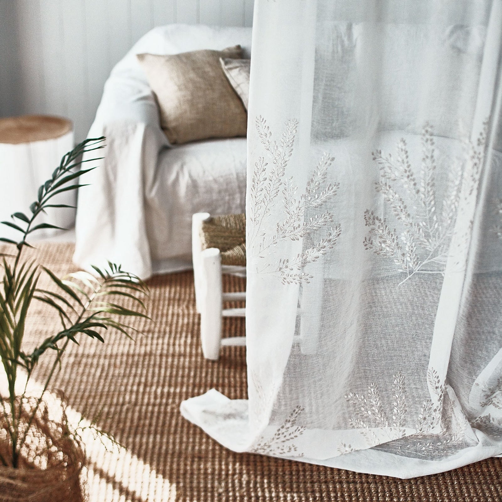 U-5016 Embroideryの画像です