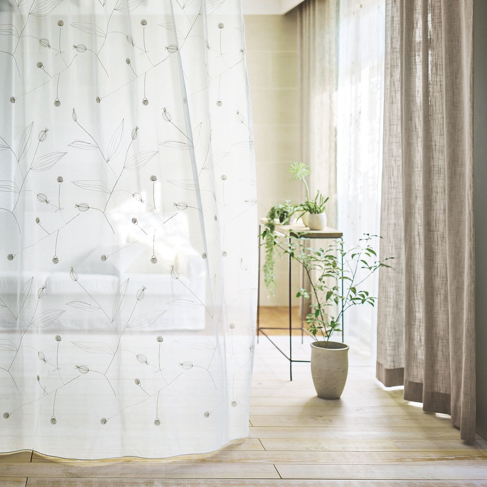 U-5023 Embroideryの画像です