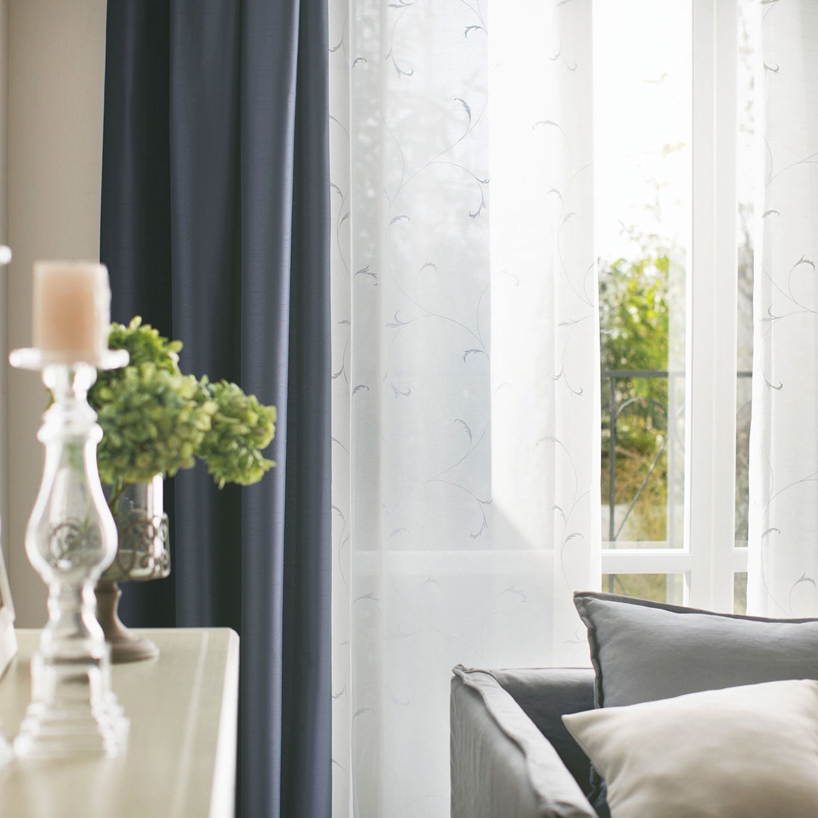 U-5024 Embroideryの画像です