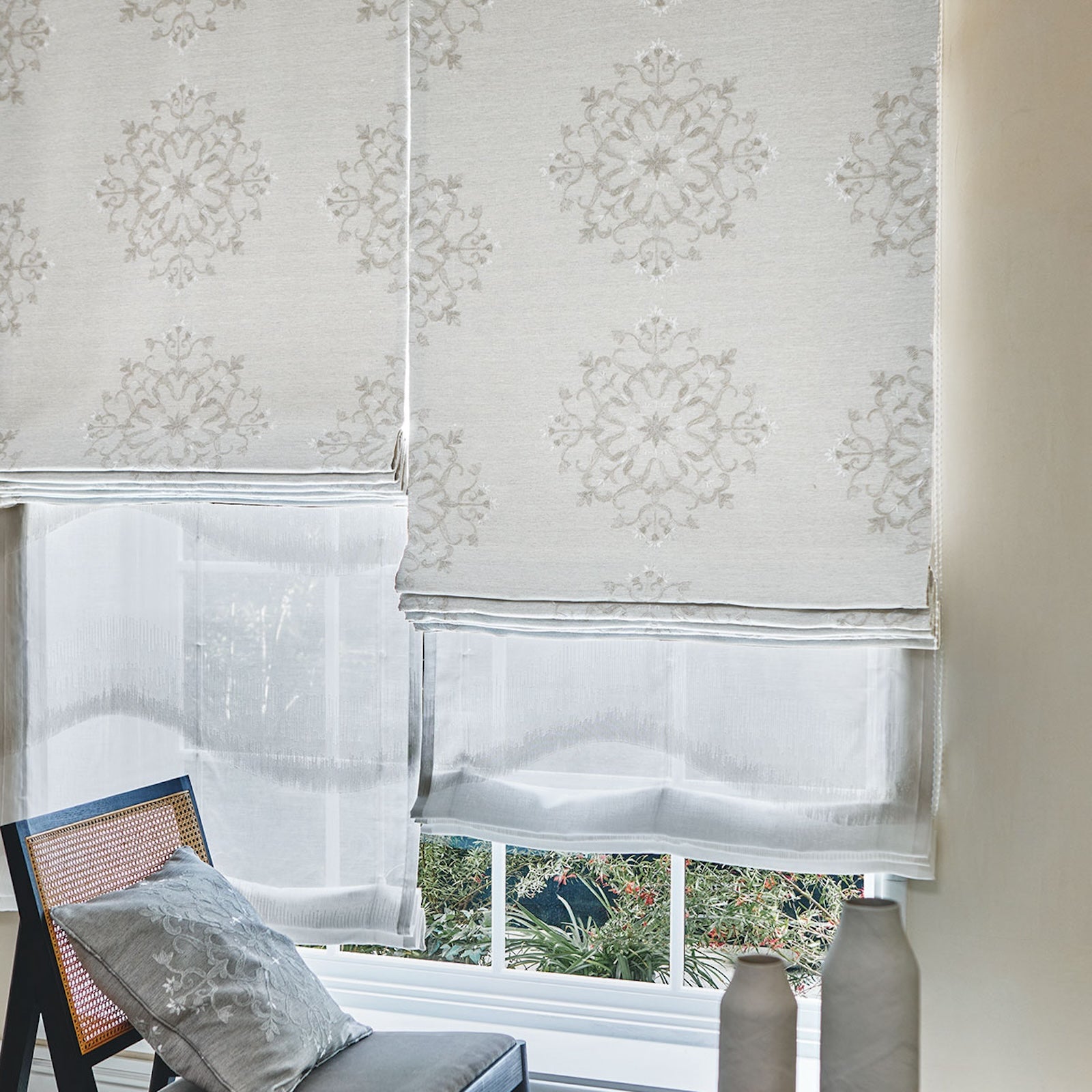 U-5039 Embroideryの画像です