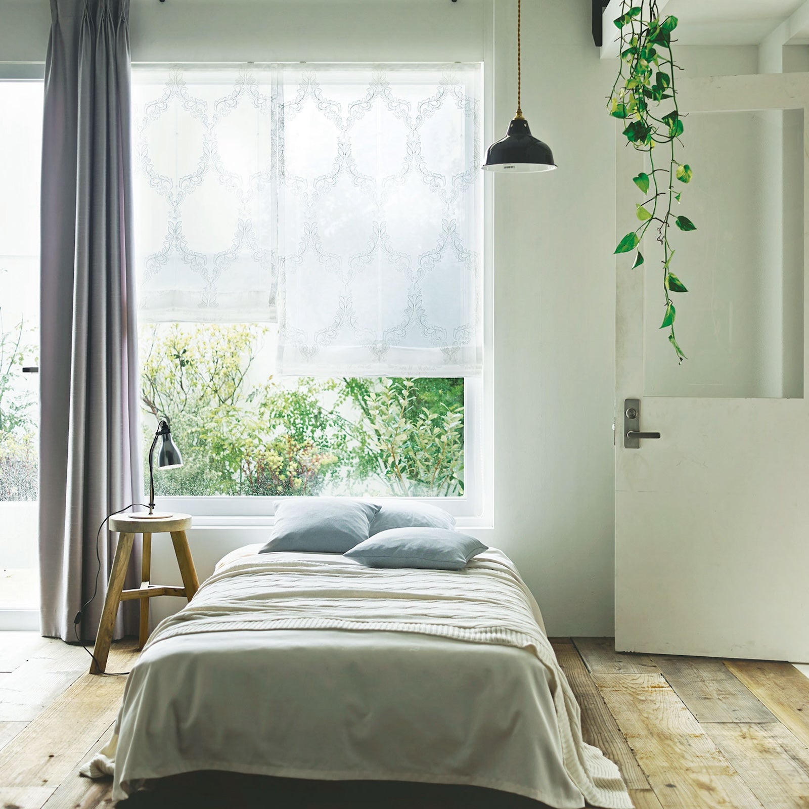 U-5040 Embroideryの画像です