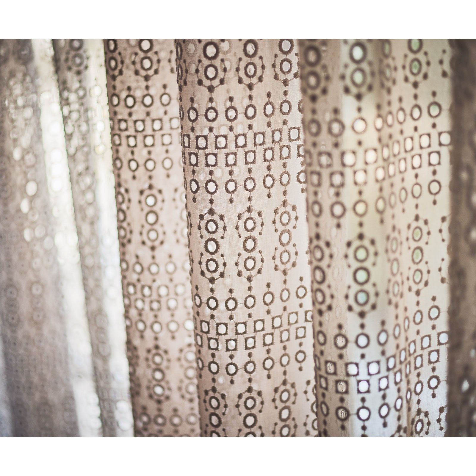 U-5044 Embroideryの画像です