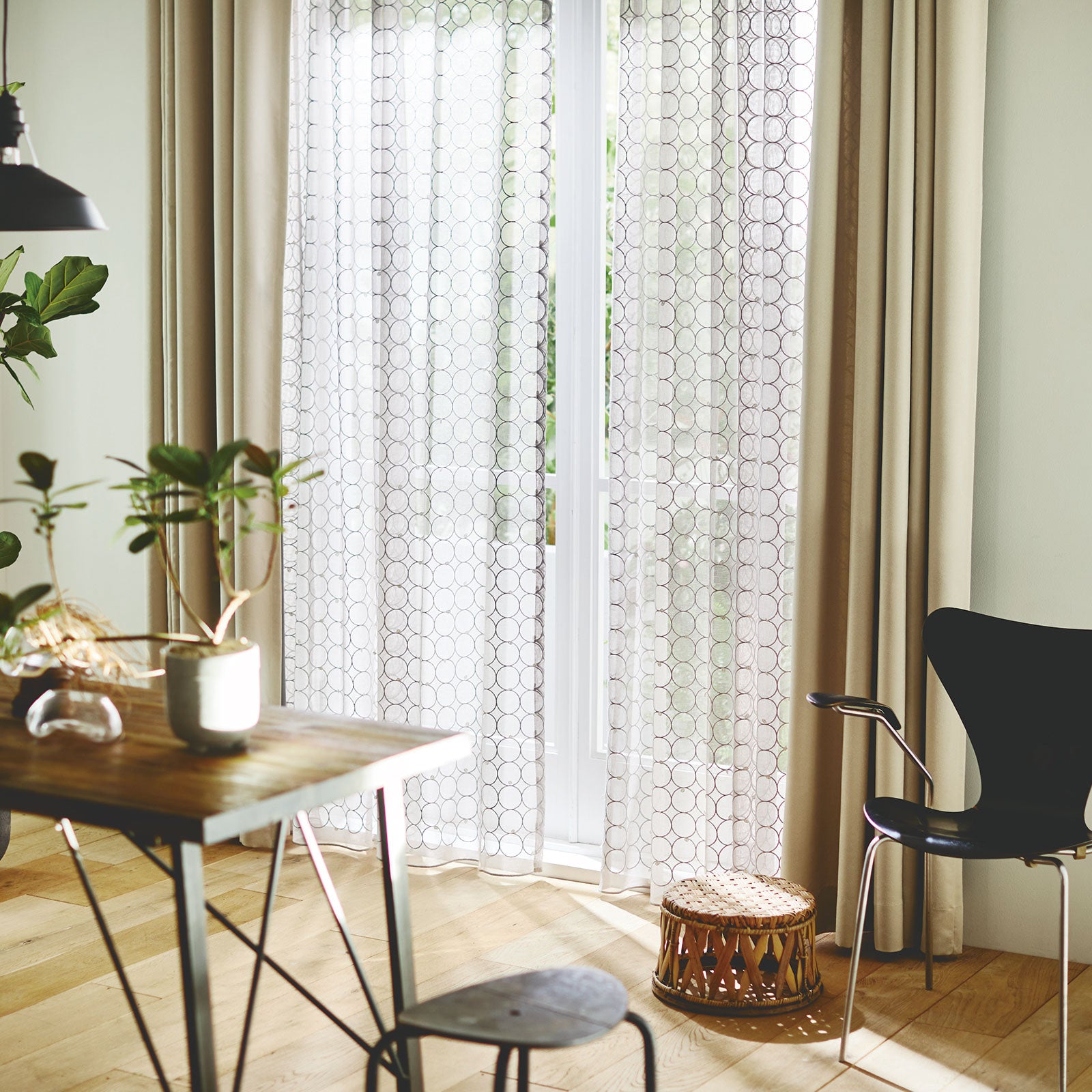 U-5045 Embroideryの画像です