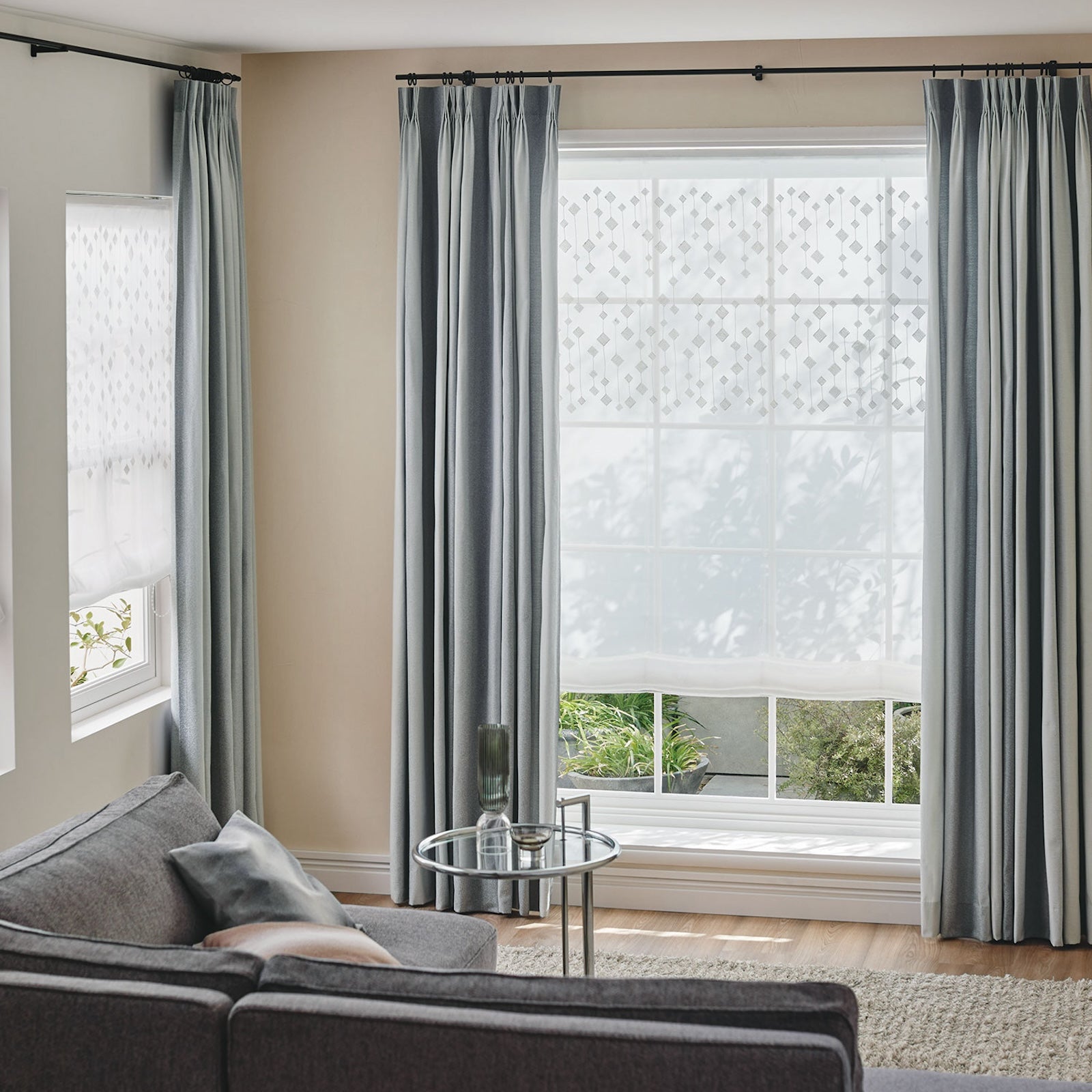 U-5047 Embroideryの画像です