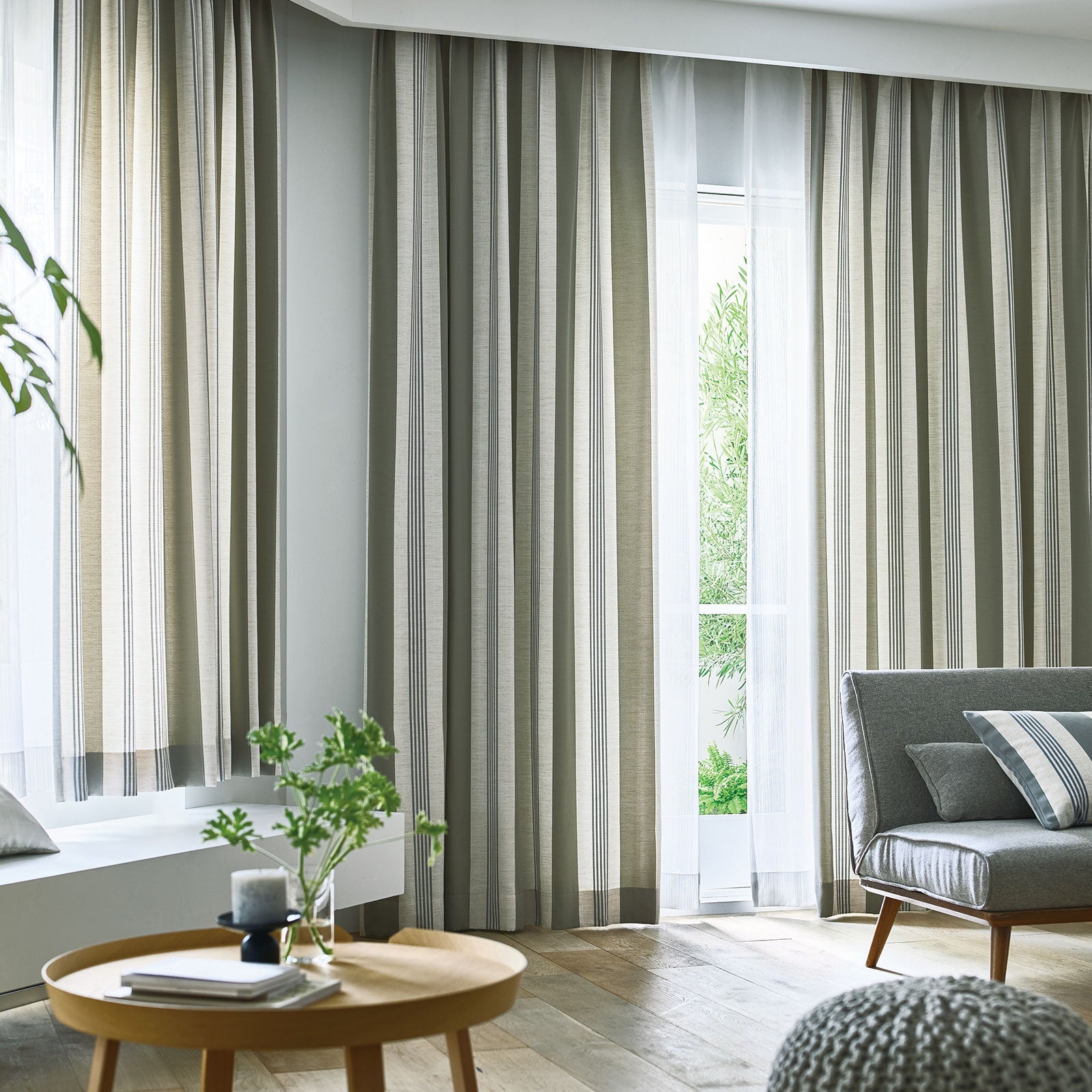 UA-551 Simple priceの画像です