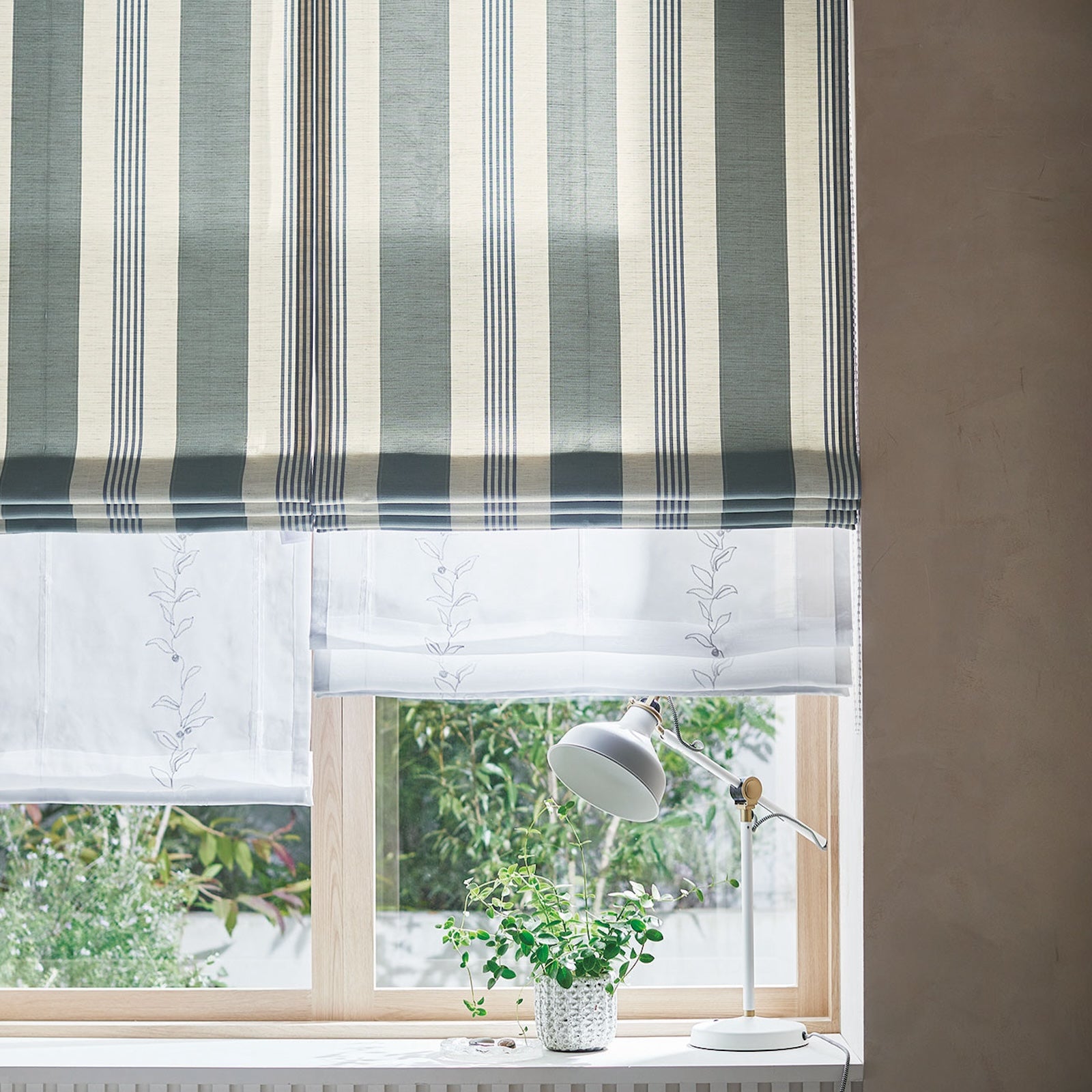 UA-552 Simple priceの画像です