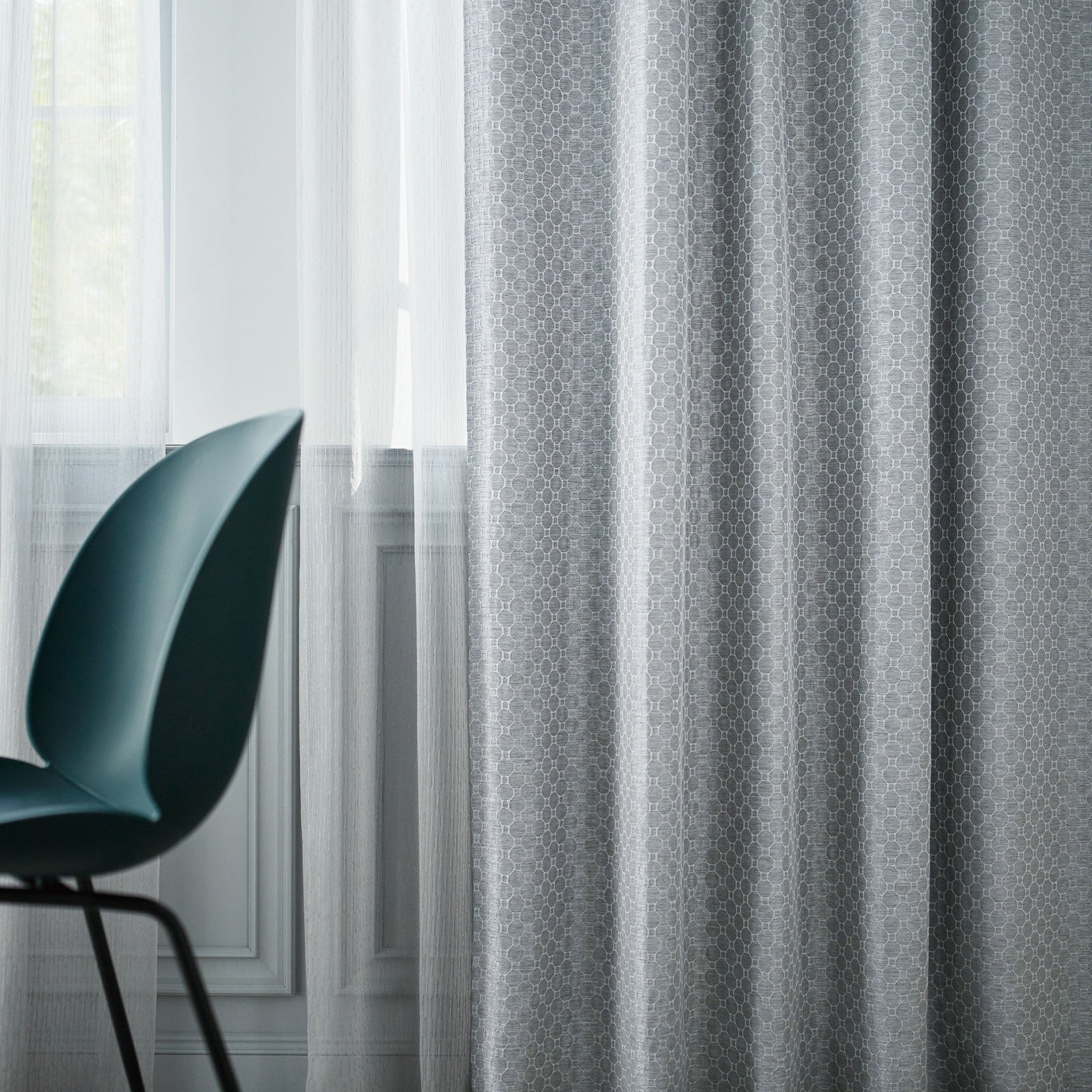 D-8216 Sun shadow（遮光2級）｜株式会社スミノエ インテリア