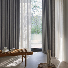 D-8219 Sun shadow（遮光2級）の画像です