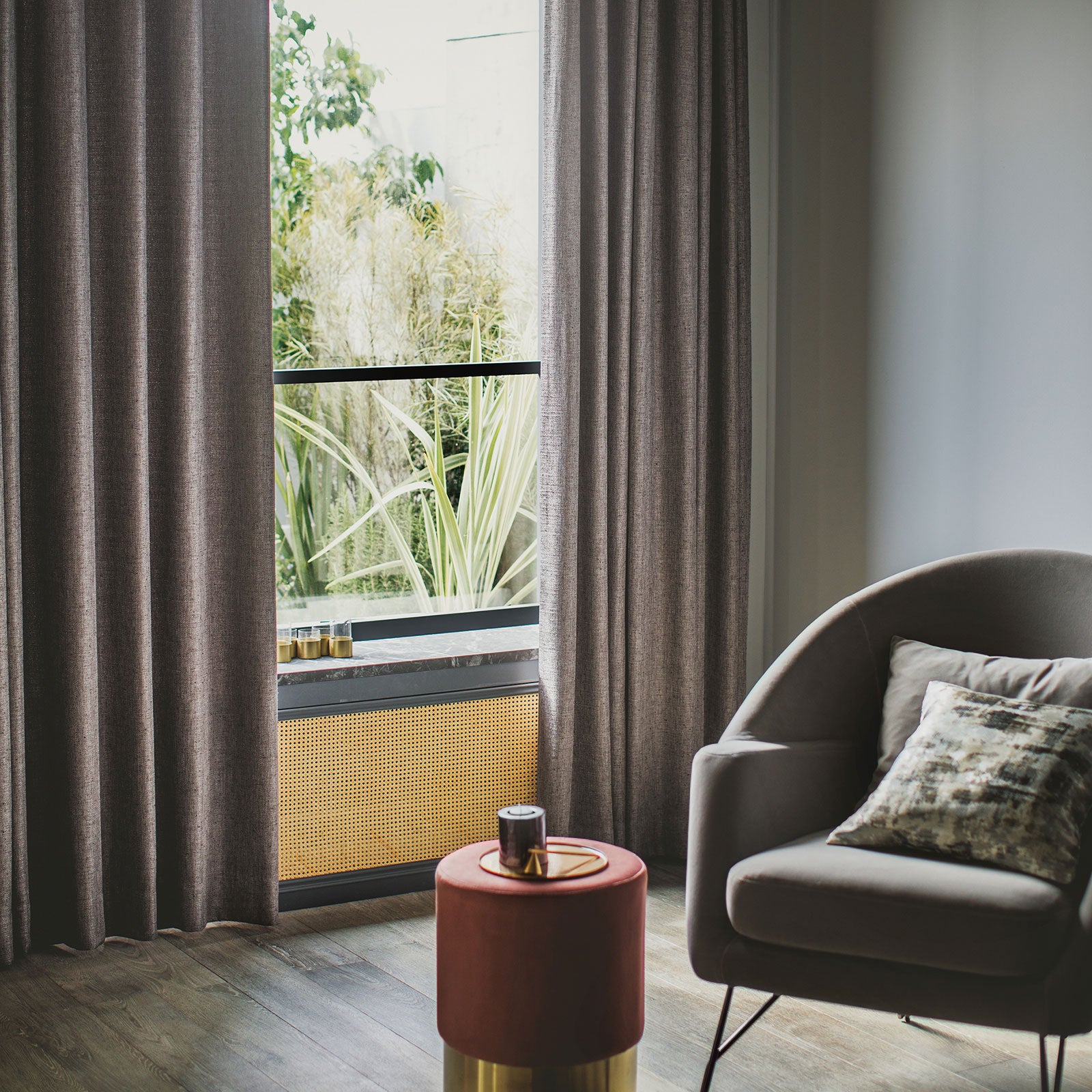 D-8258 Sun shadow（遮光1級）｜株式会社スミノエ インテリア