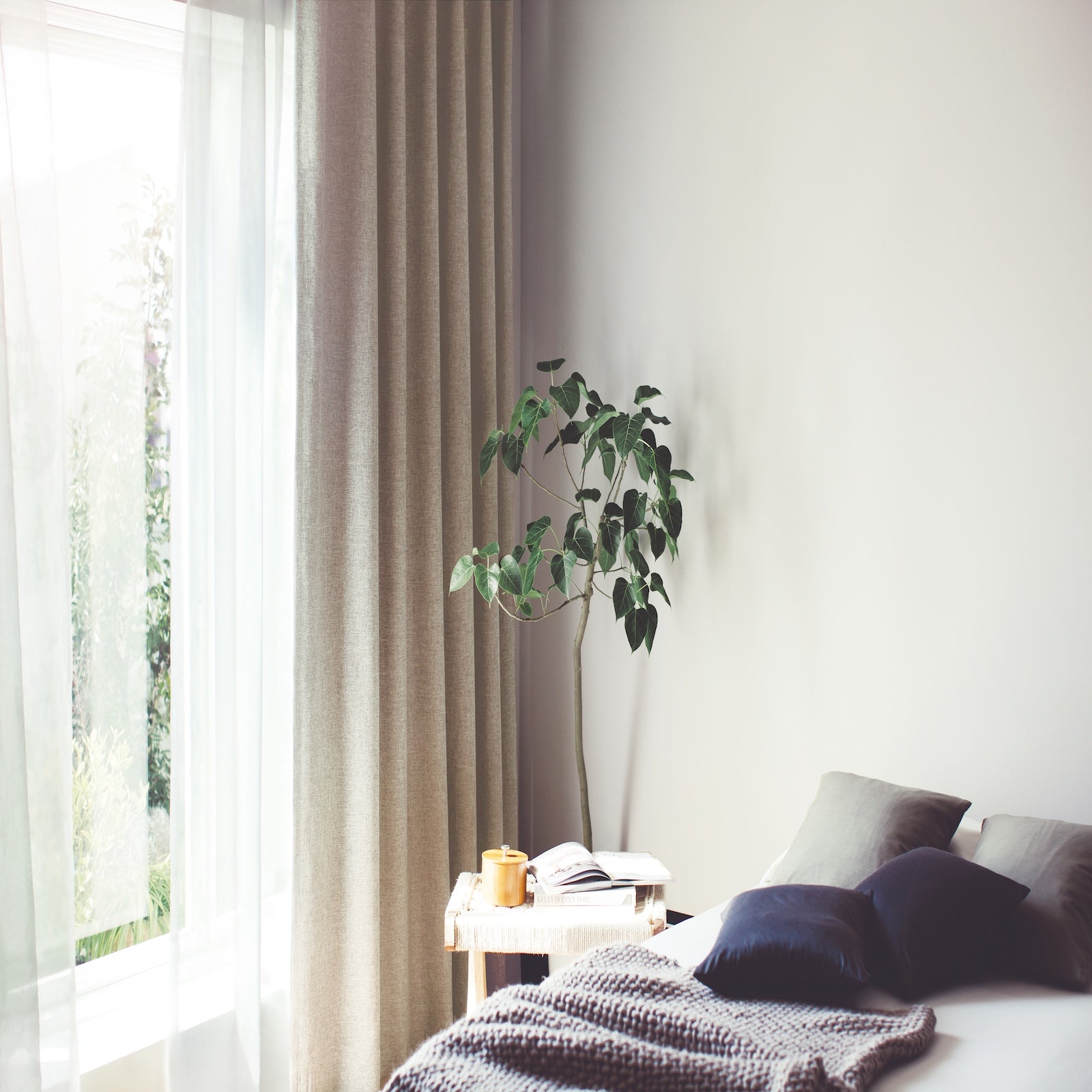 D-8280 Sun shadow（遮光3級）｜株式会社スミノエ インテリア