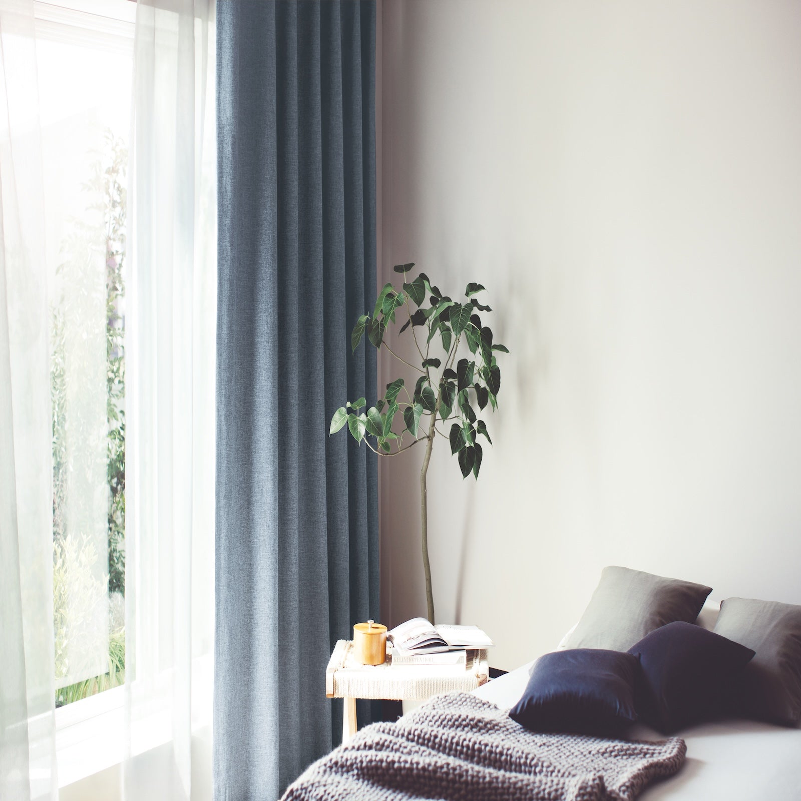 D-8285 Sun shadow（遮光3級）｜株式会社スミノエ インテリア